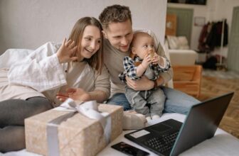 celebrate parents with gifts